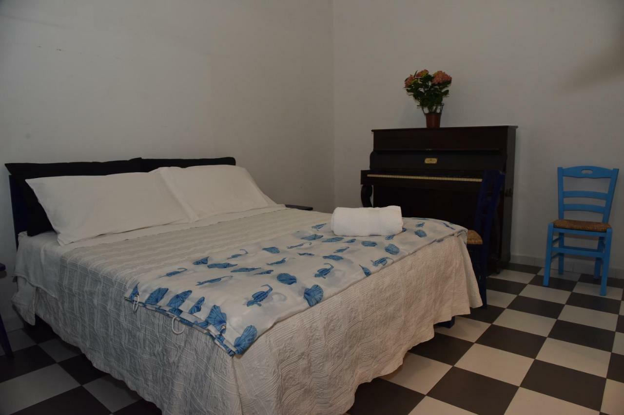 Sogni D'Oro Lecce Bed & Breakfast ภายนอก รูปภาพ