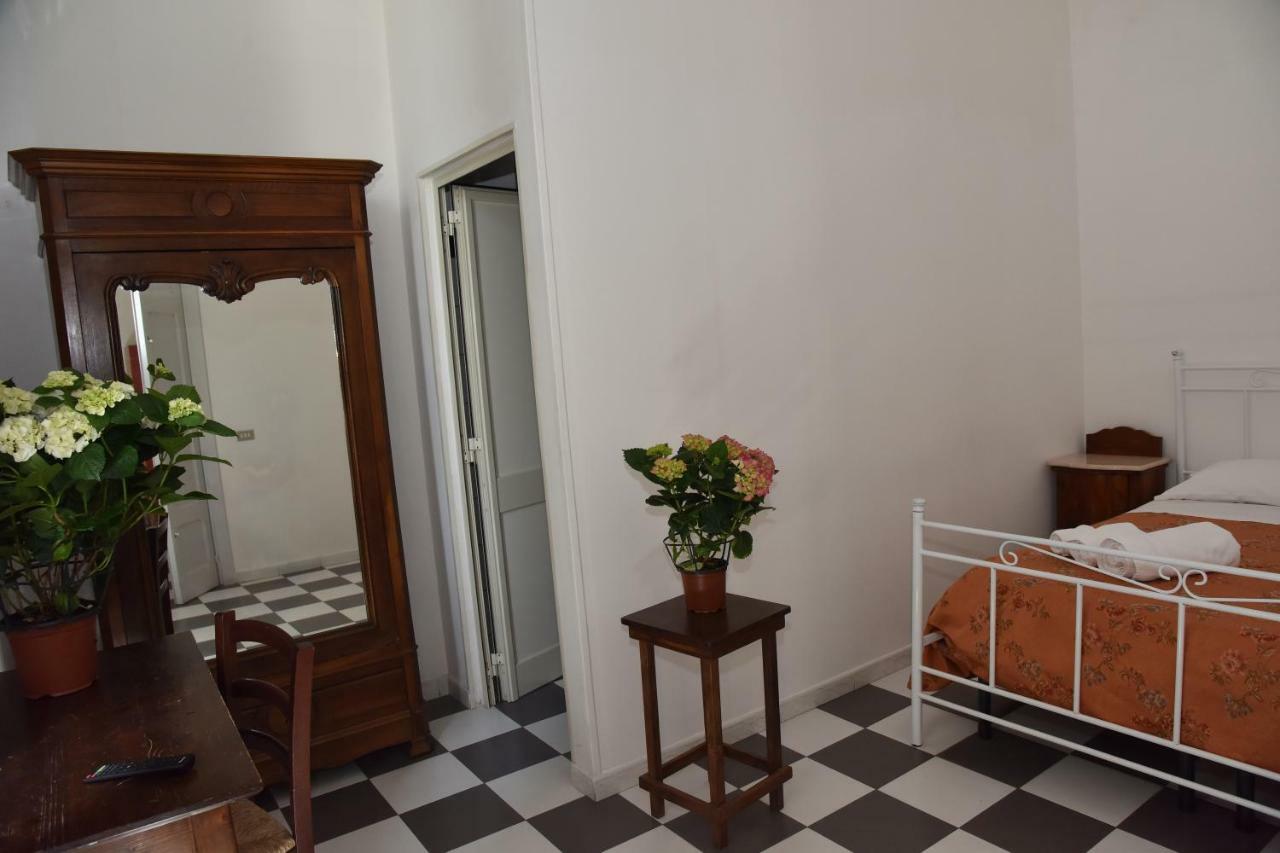 Sogni D'Oro Lecce Bed & Breakfast ภายนอก รูปภาพ