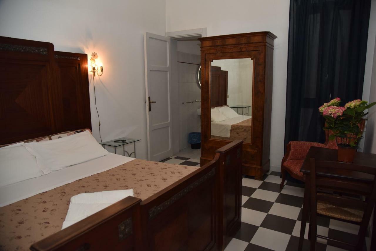Sogni D'Oro Lecce Bed & Breakfast ภายนอก รูปภาพ