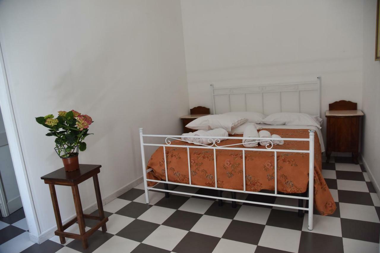 Sogni D'Oro Lecce Bed & Breakfast ภายนอก รูปภาพ