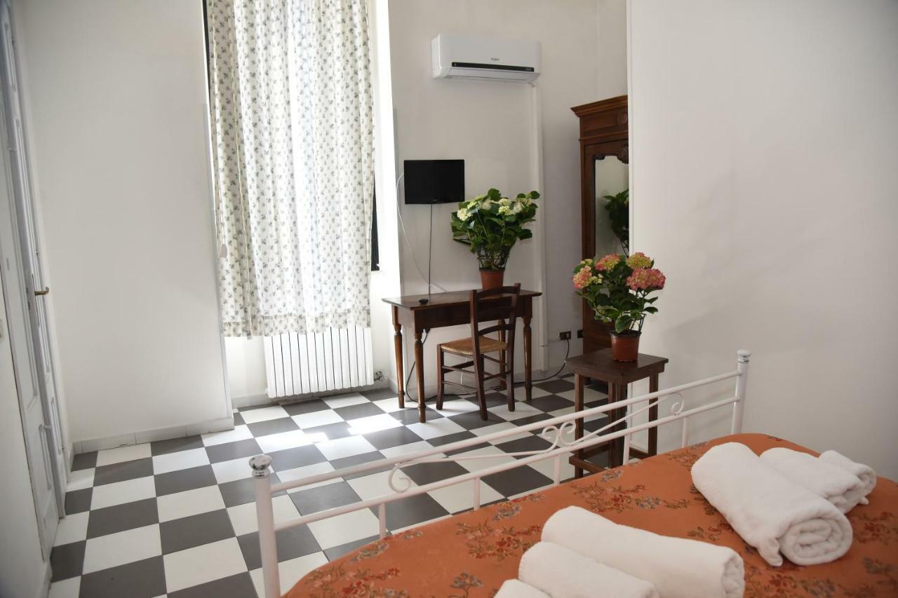 Sogni D'Oro Lecce Bed & Breakfast ภายนอก รูปภาพ